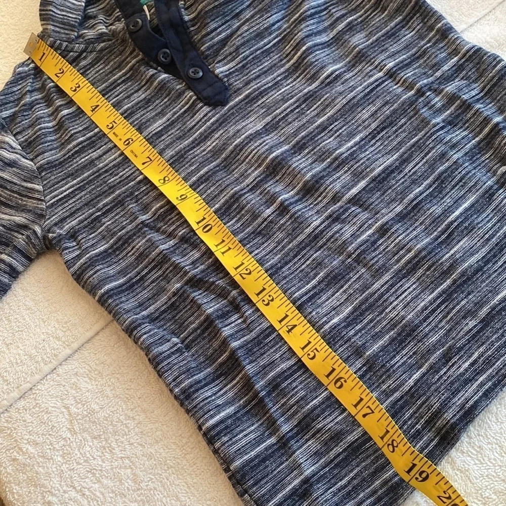 Gymboree hooded pullover shirt long sleeve 3 button front size medium 7-8